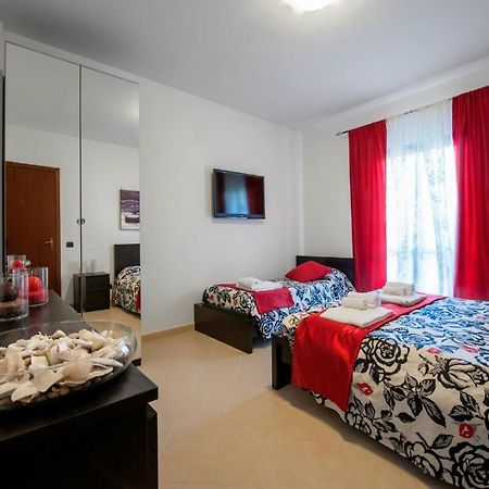 B&B La Casetta Ladispoli Ruang foto