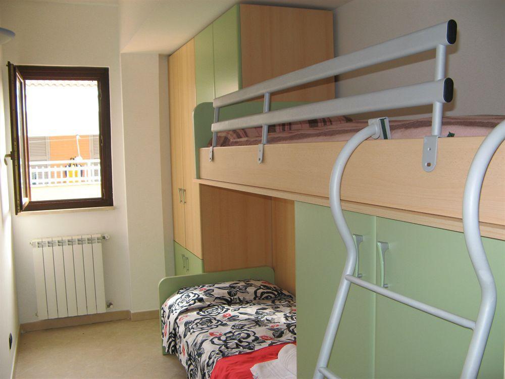 B&B La Casetta Ladispoli Bagian luar foto