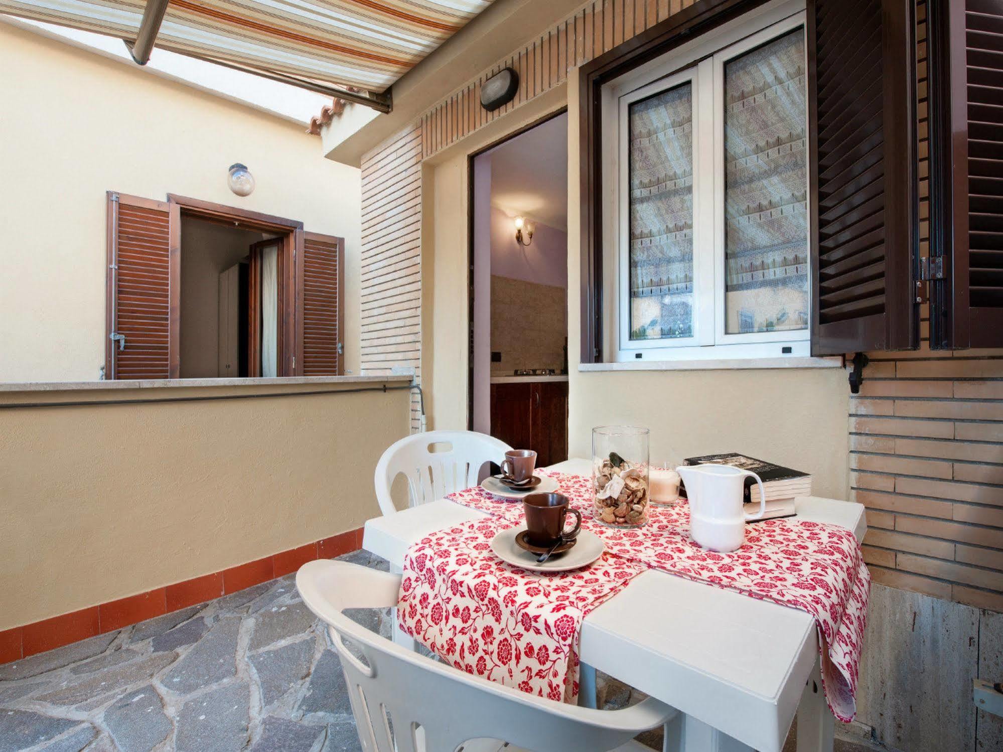 B&B La Casetta Ladispoli Bagian luar foto